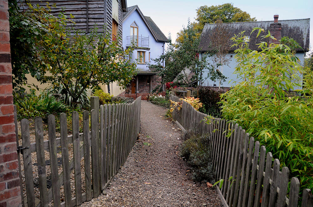 An image of a path to the Wintles